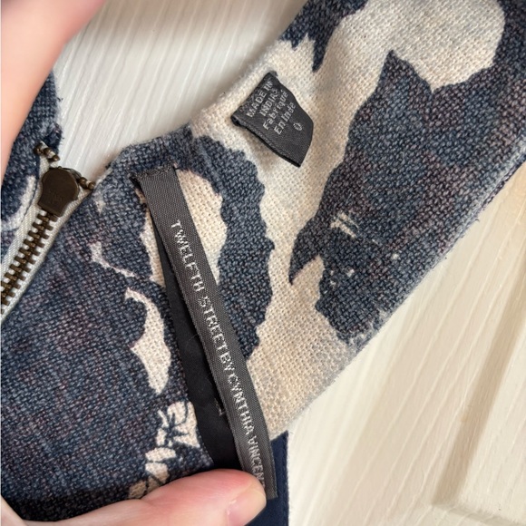 TWELFTH STREET BY CYNTHIA VINCENT Crisscross Floral Print Navy and White Dress - Picture 6 of 10